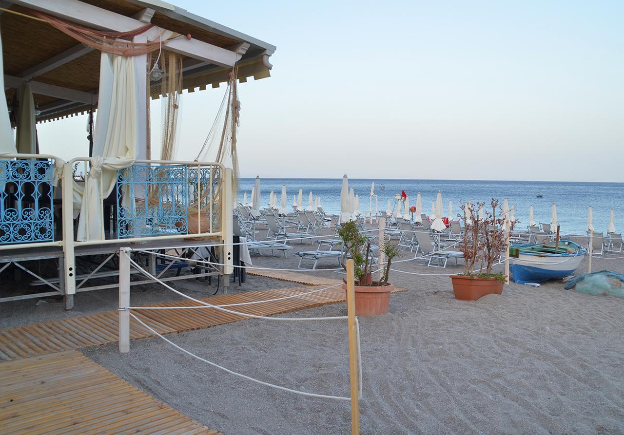 Residence Letojanni Taormina Kültér fotó